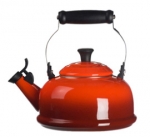 Bouilloire Tea Time en acier emaille avec sifflet et poignee  Cerise