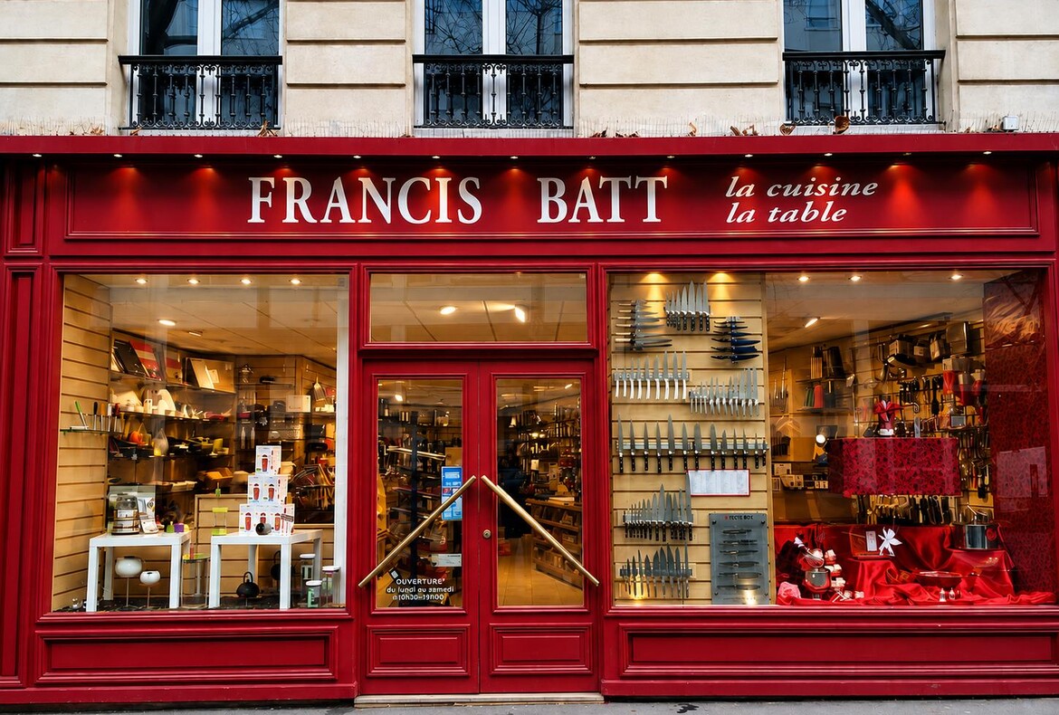 La boutique est fermée, mais le site reste ouvert tout l’été.