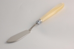 Couteau a poisson DIANA NACRE NATUREL