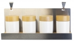 Ensemble de 4 pots a epices en porcelaine blanche avec socle bois