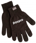 La paire de gants a nettoyer les pommes de terre