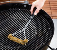 Brosse triangle BBQ