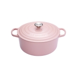 Cocotte Signature en fonte emaillee ronde 24 cm rose Chiffon Pink