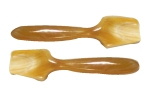 Pelle à sel en corne blonde 6,5 cm
