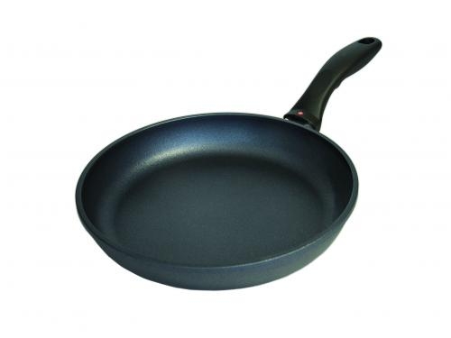 Po&ecirc;le &agrave; frire 24 cm Swiss Diamond. Tous feux y compris l'induction.