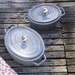 Cocotte en fonte ovale gris graphite 37 cm avec couvercle à bouton laiton