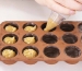 Set chocolat 4 moules en silicone, 1 pinceau, une spatule et une grille