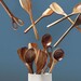 Spatule perforée en acacia