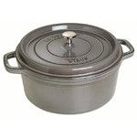 Cocotte en fonte ronde gris graphite 34 cm avec couvercle a bouton laiton