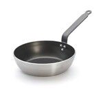 Sauteuse bombee anti-adhes choc o 24