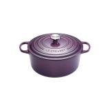 Cocotte Signature en fonte emaillee ronde 20 cm violet Cassis