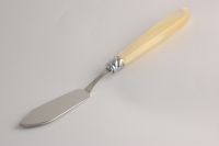 Couteau a poisson DIANA NACRE NATUREL