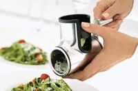 Moulin a fromage fourni avec un tambour fin