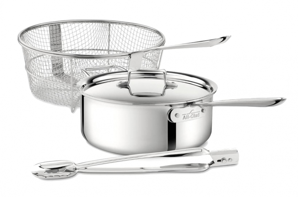 https://www.francisbatt.com/ressources/references/miniatures/zoom1_friteuse-all-clad-inox-d5-5-7-l-o-27-cm-avec-panier-inox-pince-couvecle-153622.jpg